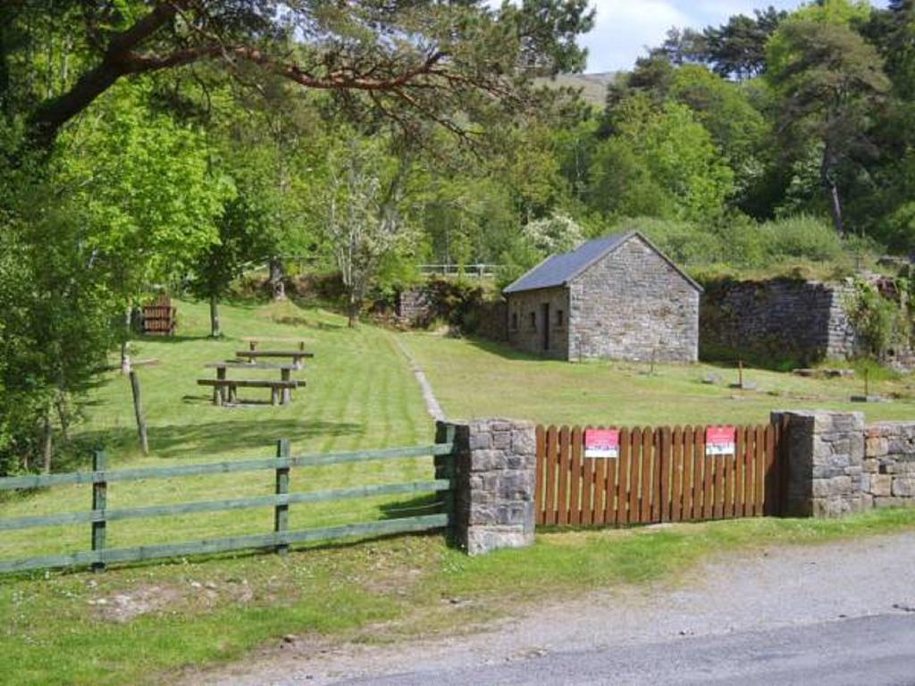 Ballaghnatrillick The Benwiskin Centre מראה חיצוני תמונה